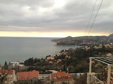 Zavrelje Hotel Mlini